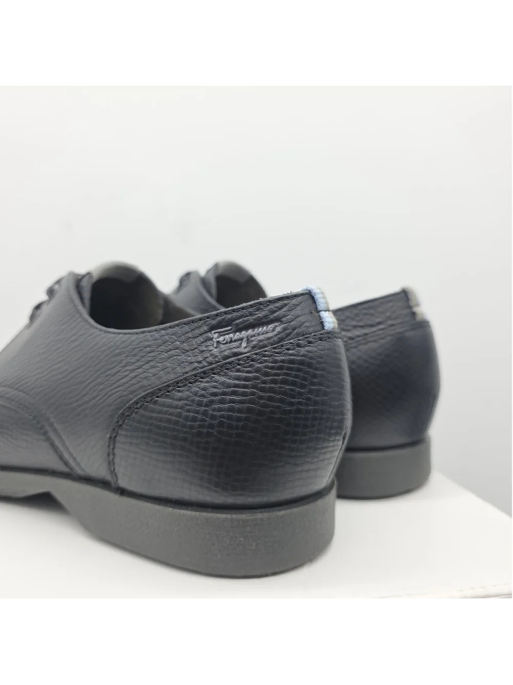 Salvatore Ferragamo World Derby Shoes Mens 8.5 EE Black Pebble Grain Leather...